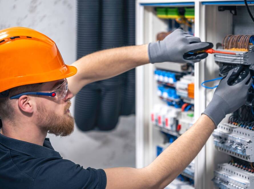 Electrical maintenance in Dubai