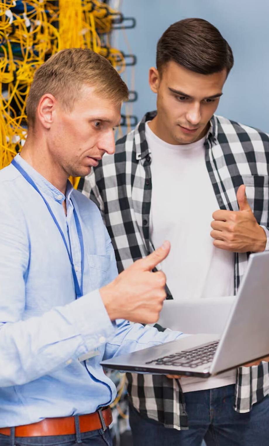 why-choose-1 Dubai-based contractors setting up computer network infrastructure